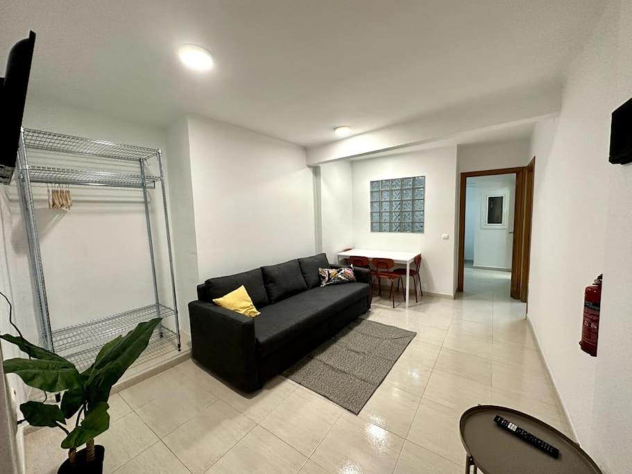טראגונה Little Horse Apartments 2 מראה חיצוני תמונה