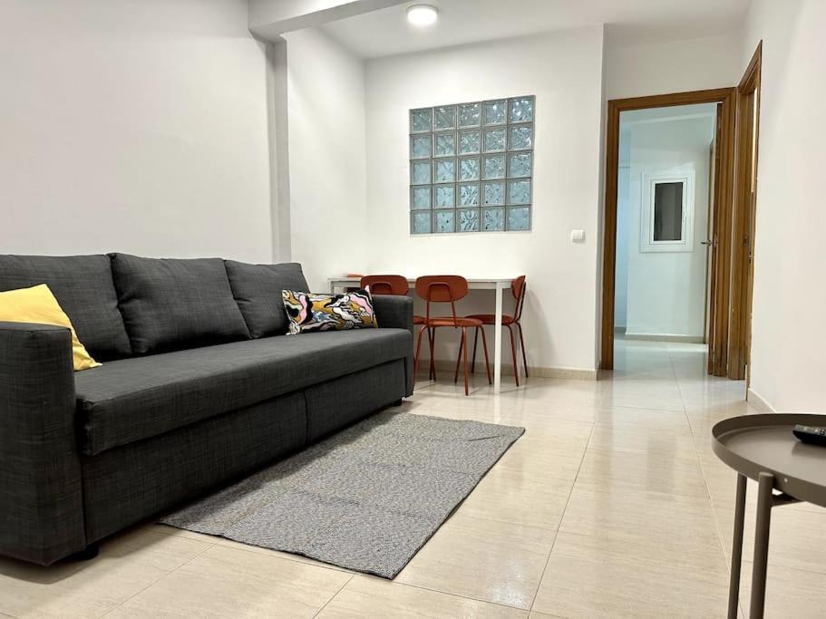 טראגונה Little Horse Apartments 2 מראה חיצוני תמונה