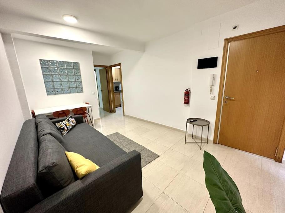 טראגונה Little Horse Apartments 2 מראה חיצוני תמונה